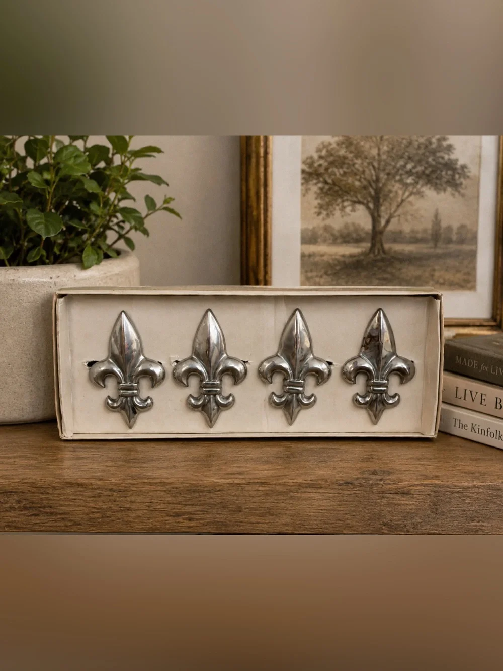 Pier 1 Fleur-De-Lis Napkin Rings Set of 4 | Silver Tone | Table Decor